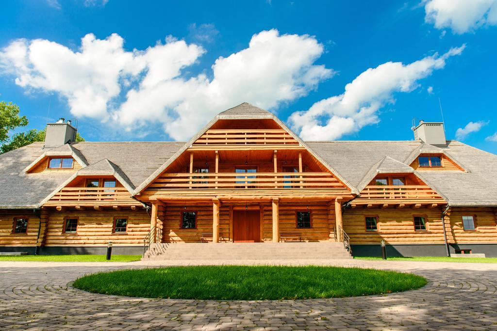 Hotel Przy Dworze Лесьна-Подляска Экстерьер фото