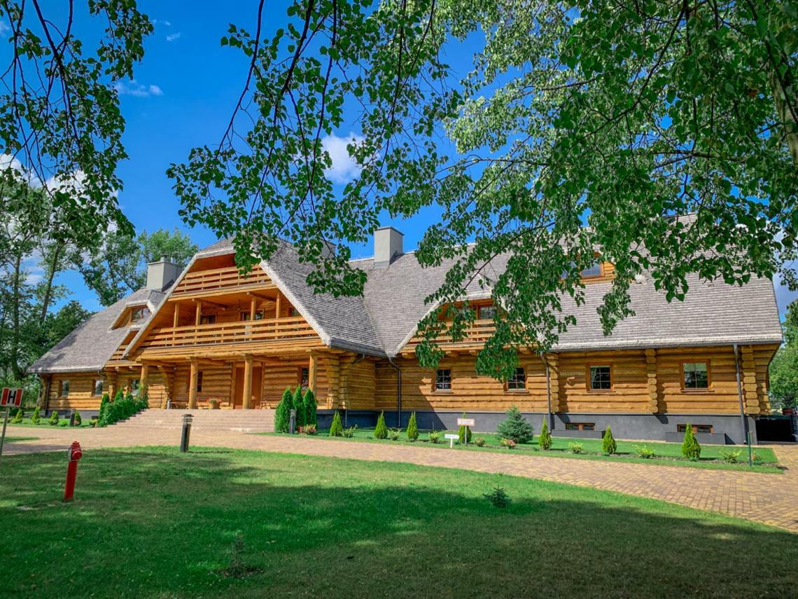 Hotel Przy Dworze Лесьна-Подляска Экстерьер фото