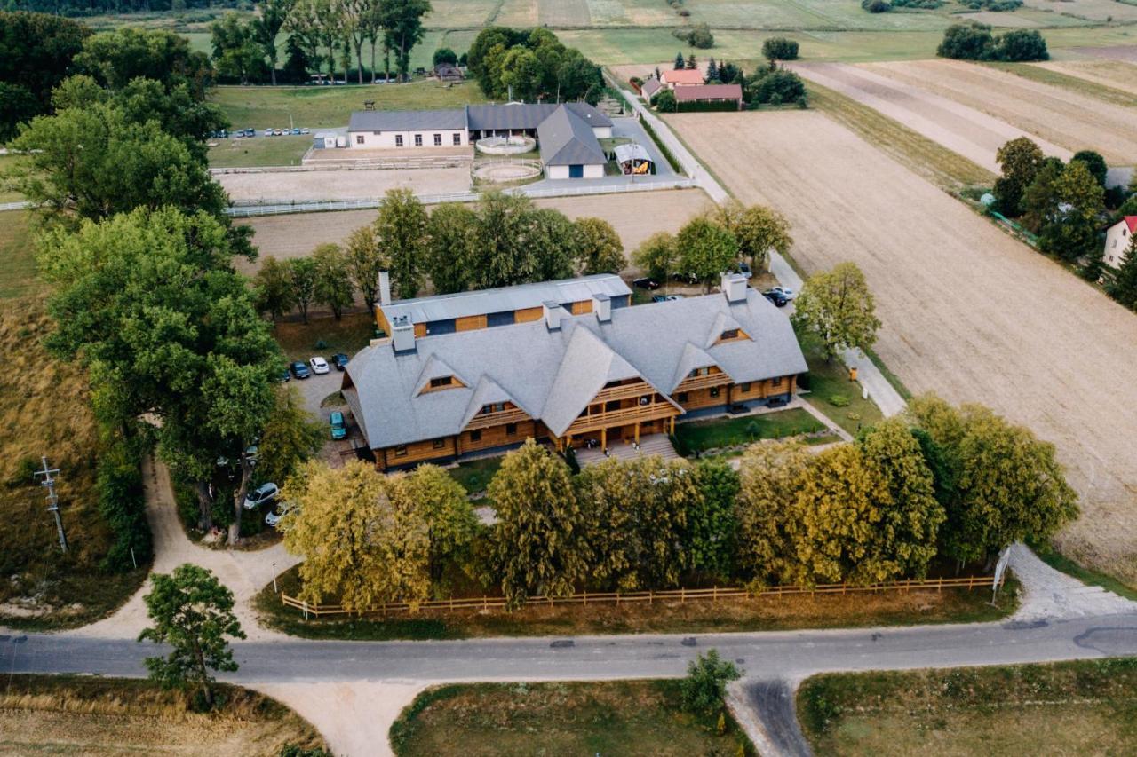 Hotel Przy Dworze Лесьна-Подляска Экстерьер фото